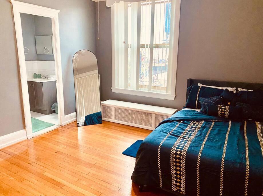 Apartment Historic Downtown 3bdr With Pool Table
